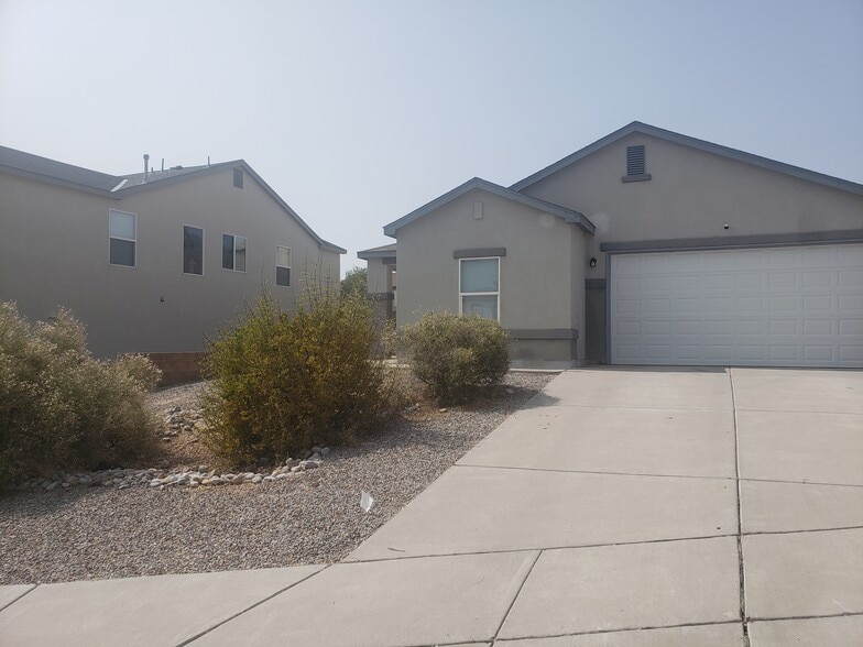 Building Photo - 5325 Caprock Ct NE