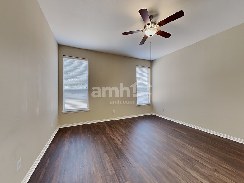 Building Photo - 1218 Kynette Dr