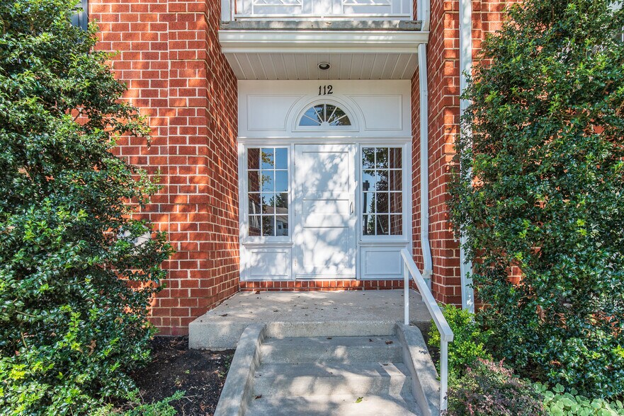 Building Photo - 112 Castletown Rd