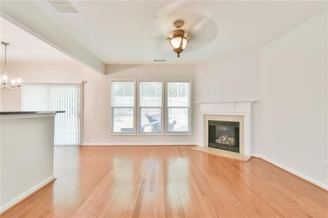 Building Photo - 2694 Winslow Ridge Dr NE