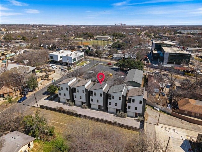 Building Photo - 2305 Coronado St