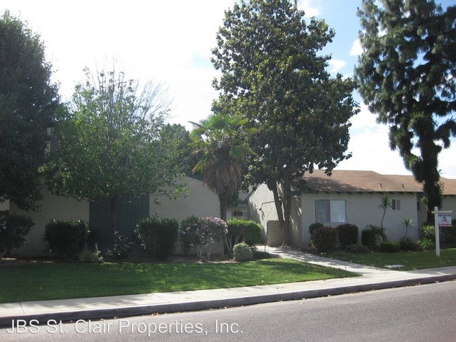 Building Photo - 501 Lansing Dr