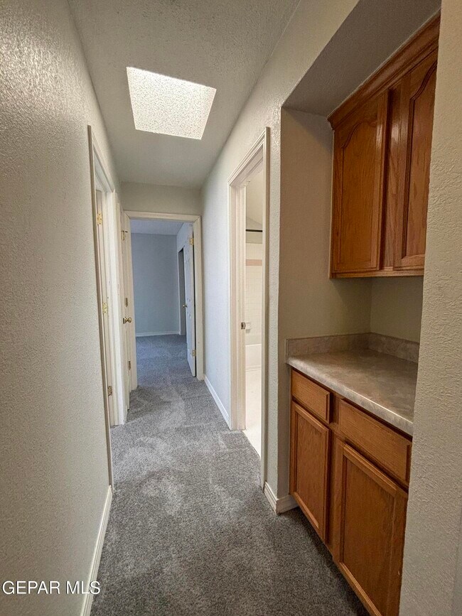 Building Photo - 4476 Loma Diamante Dr