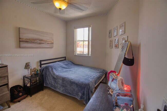 Building Photo - 4930 Windward Way