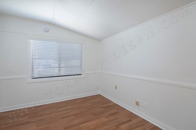 Building Photo - OPEN HOUSE: 9/13 11:30AM-12:30PM ~ OB Cott...