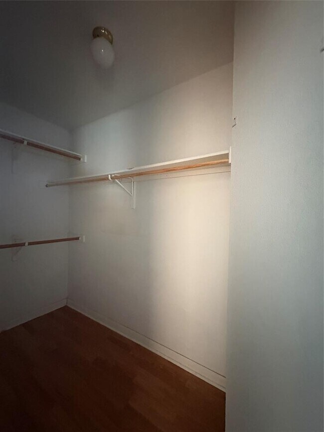 Building Photo - 2304 Larston Ln