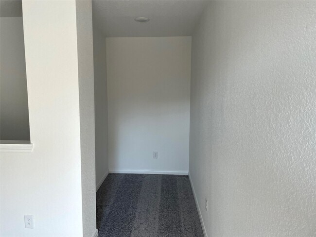 Building Photo - 15111 Sorrento Bay Cir