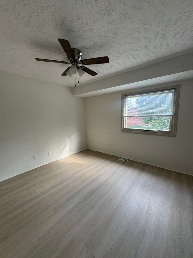 Building Photo - 4605 Tipperary Trail