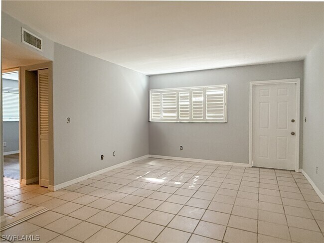 Building Photo - 10101 Sandy Hollow Ln