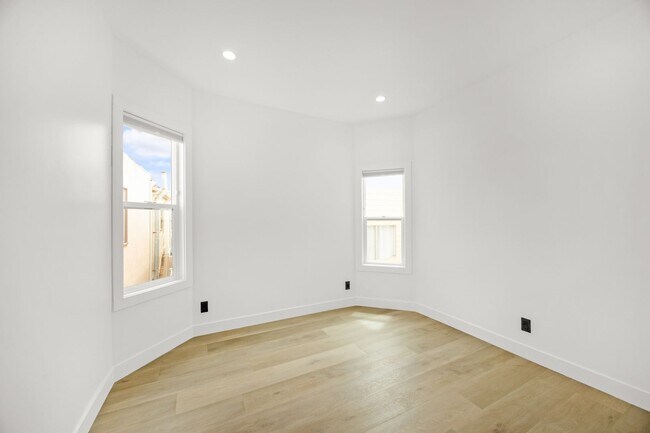 Building Photo - 1386-1388 47th Avenue (1355r)