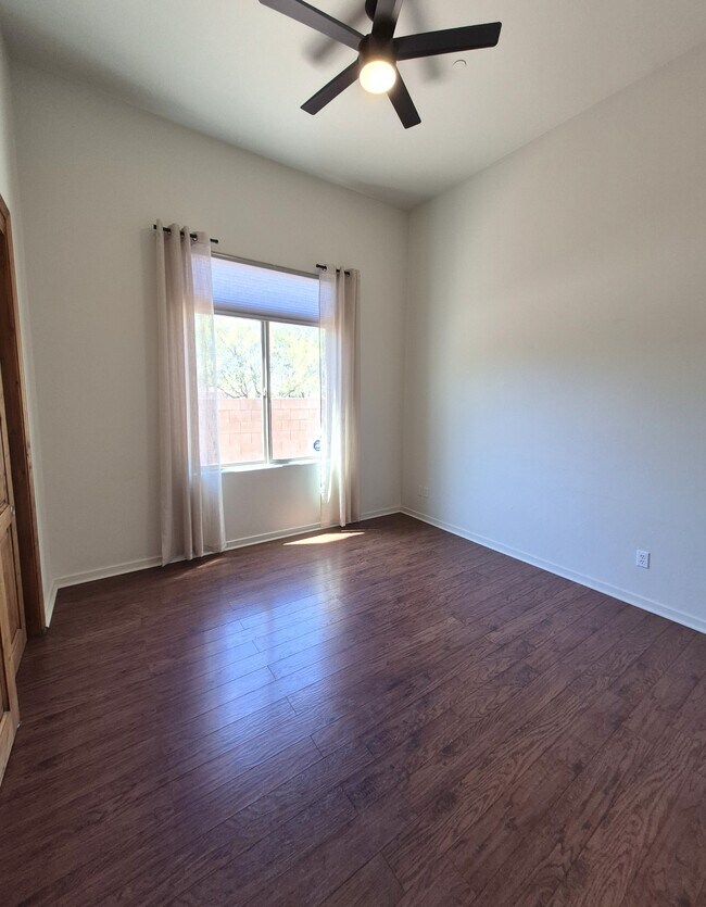Building Photo - 12825 N Mystic View Pl