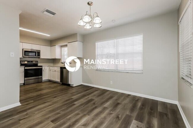 Building Photo - 3 Bedroom Pet-Friendly Home in TAMPA, FL with Main Street Renewal