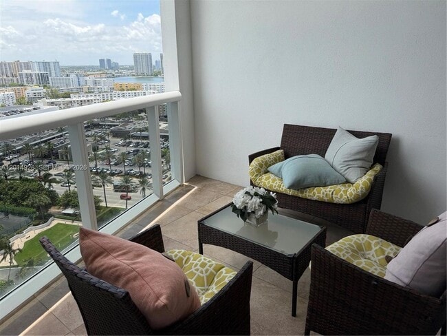 Building Photo - 18201 Collins Ave