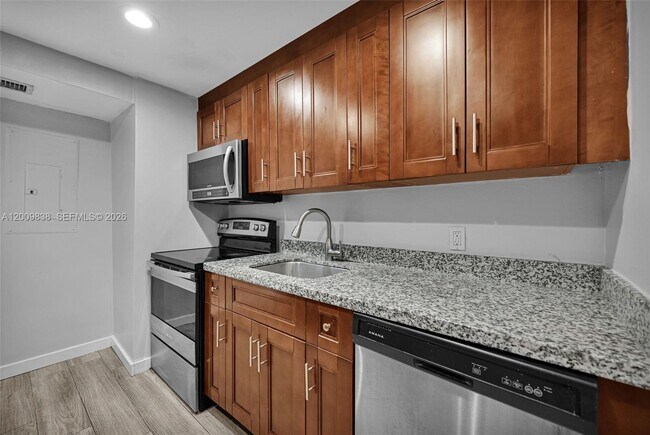 Building Photo - 2225 SW 62nd Ct