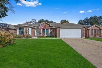 Building Photo - 16406 Cypress Valley Dr