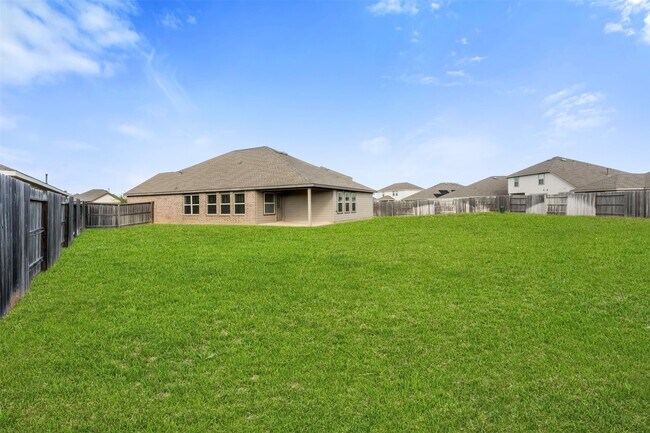 Building Photo - 26707 Andorra Colony Ct