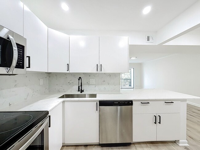 Building Photo - Beautiful 2 bedroom 2 bath Condo in Boca Raton, close to FAU