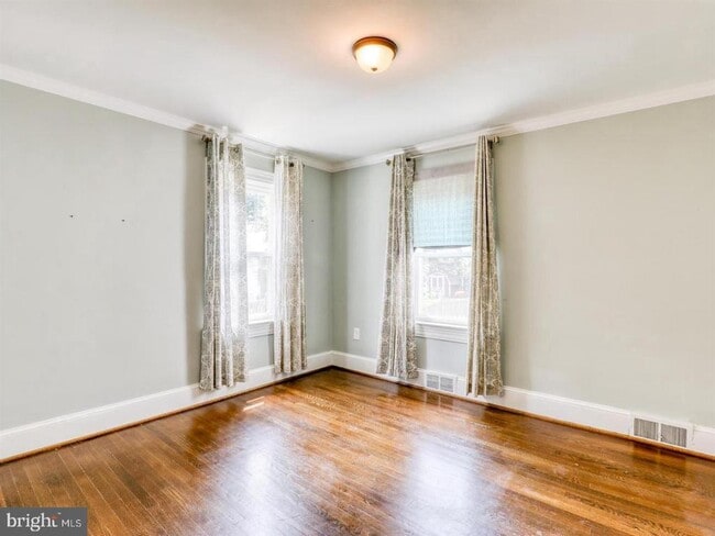 Building Photo - 123 Bellview Ave