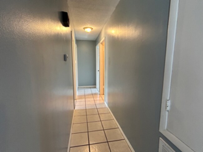 Building Photo - Gulfport rental