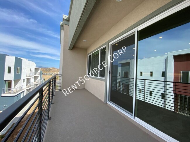 Building Photo - 3 Bedroom, 2022 New Construction Flat w/ S...