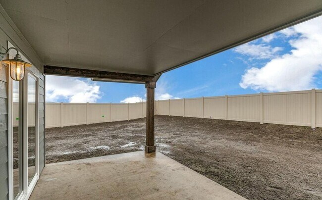 Building Photo - New Construction !