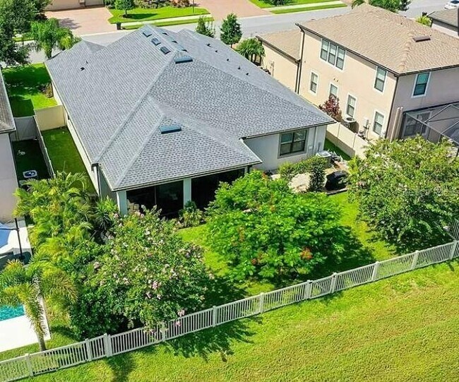 Building Photo - 727 129th St NE