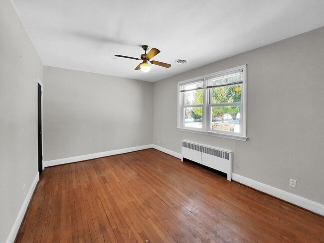 Building Photo - Spacious 4BR Rancher w/ Separate Basement space & Accessible Features – Sudbrook Park