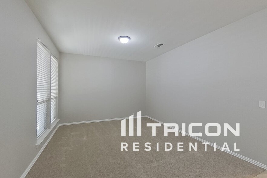 Building Photo - 9304 Harrell Dr