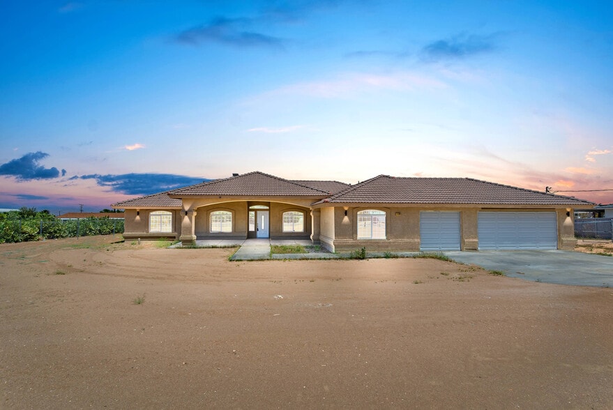 Primary Photo - 11569 Arroyo Ave