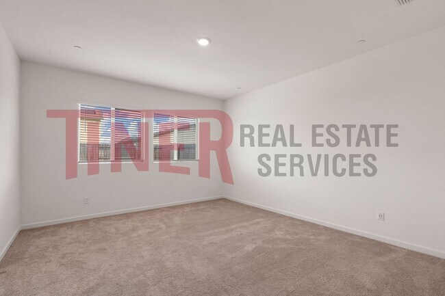 Building Photo - 8288 Schellhous Dr
