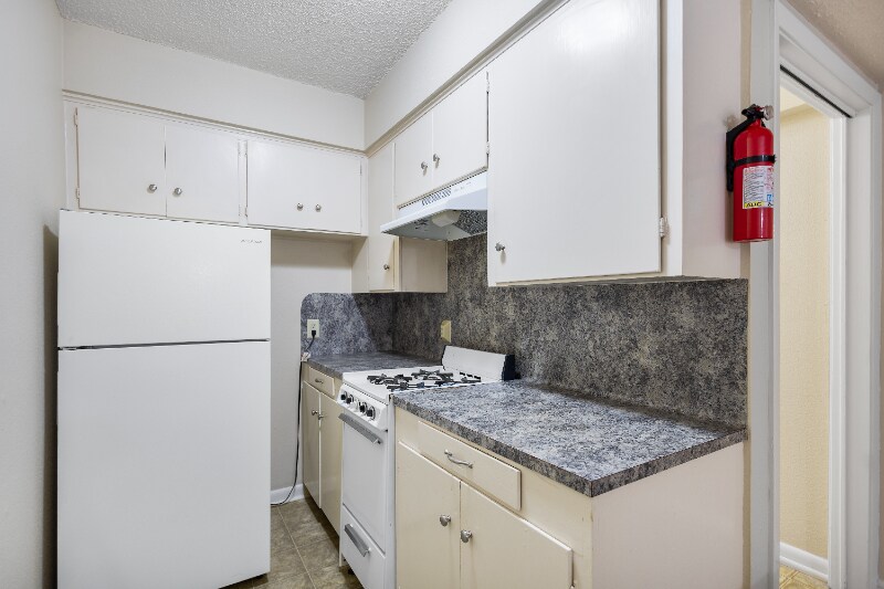 Building Photo - 901 Raguet St