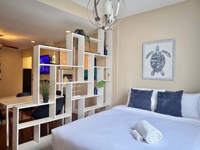 Building Photo - 215 Piedmont Ave NE