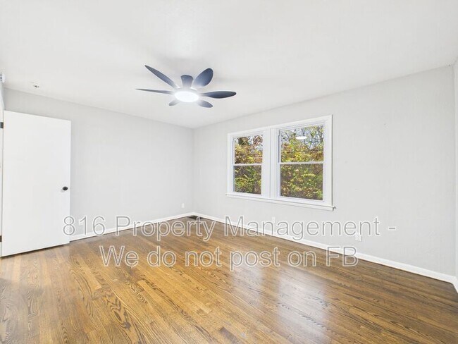 Building Photo - 7560 Prospect Ave