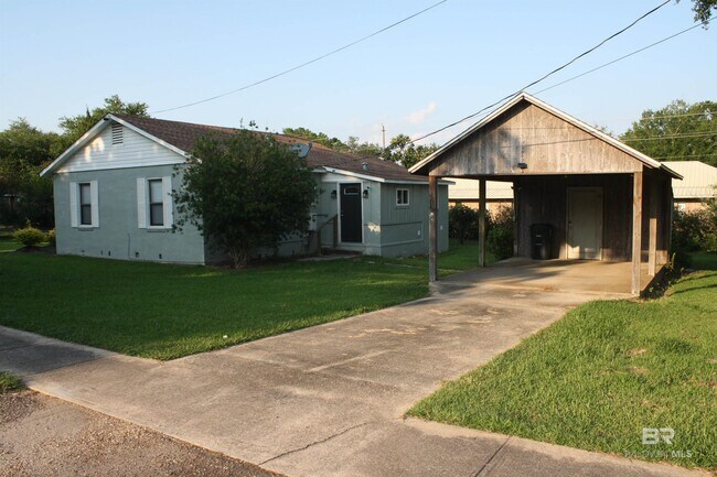 Building Photo - 852 Prospect Ave