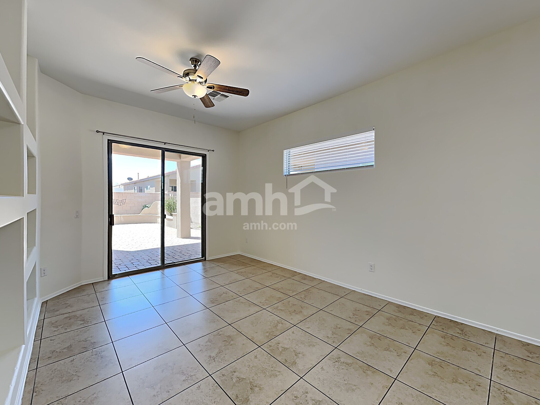 Building Photo - 350 E Calle Nacrita