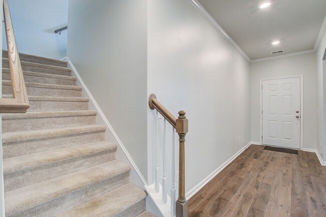 Building Photo - 602 Mountain Laurel Cir