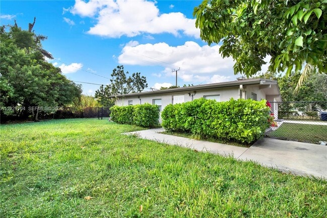 Building Photo - 14310 SW 271st Terrace