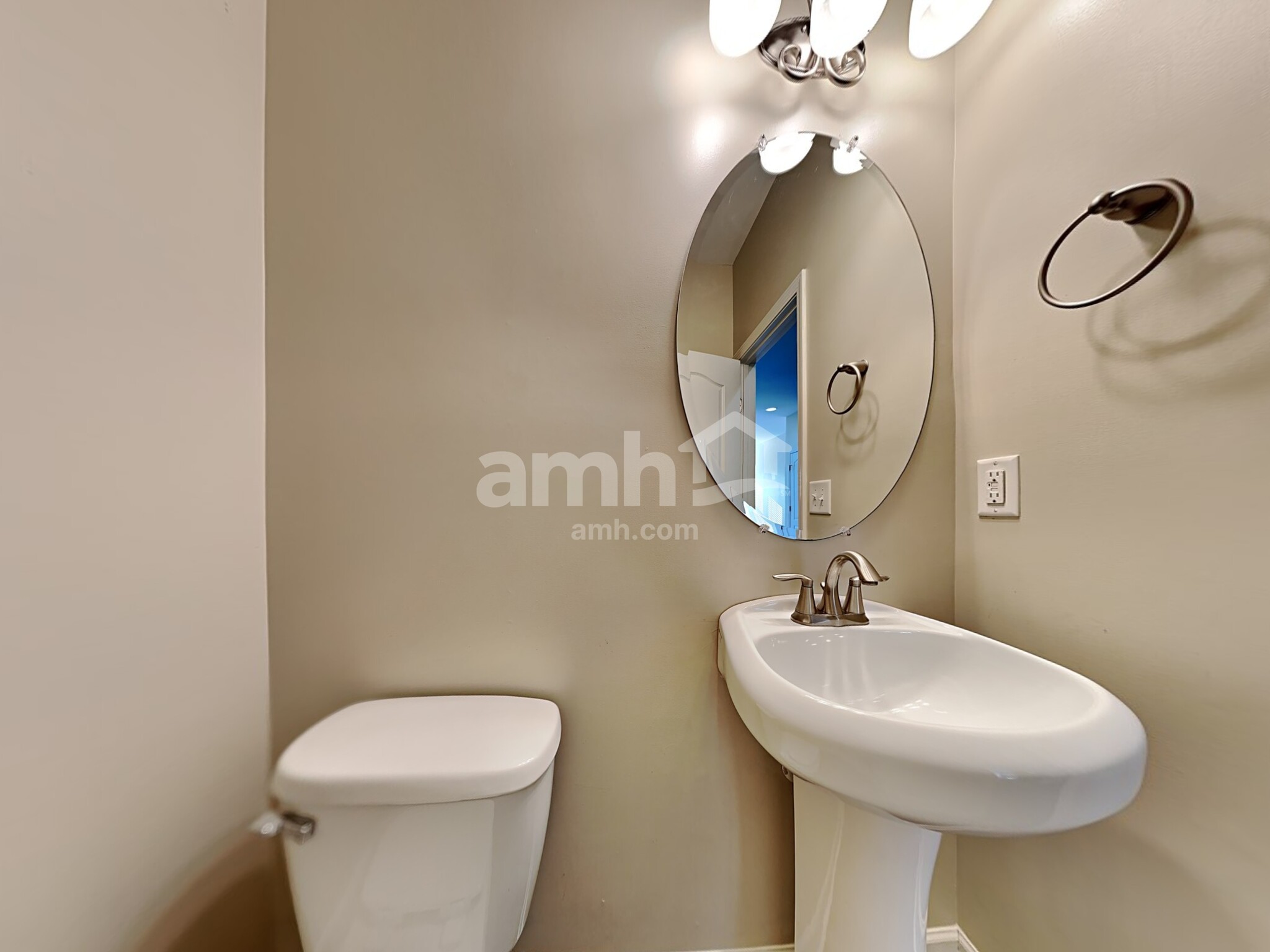 Building Photo - 3048 Adventure Way