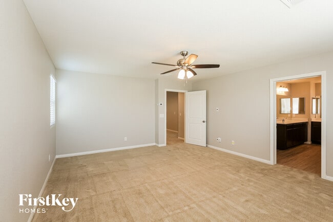 Building Photo - 4730 Challenger St