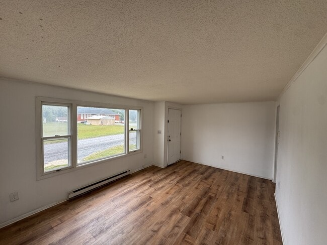 Building Photo - 138 Ruby St