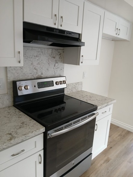 Building Photo - 809 Amigos Way