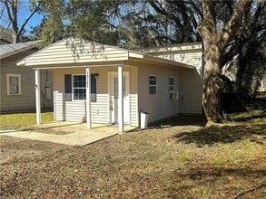 Building Photo - 13151 Cleveland St