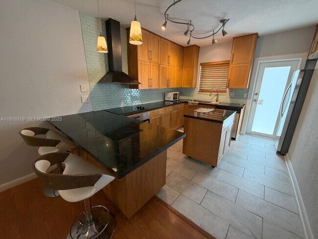 Building Photo - 630 Layne Blvd