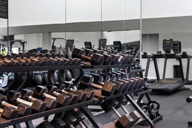 Building Photo - 20 NE 2nd St