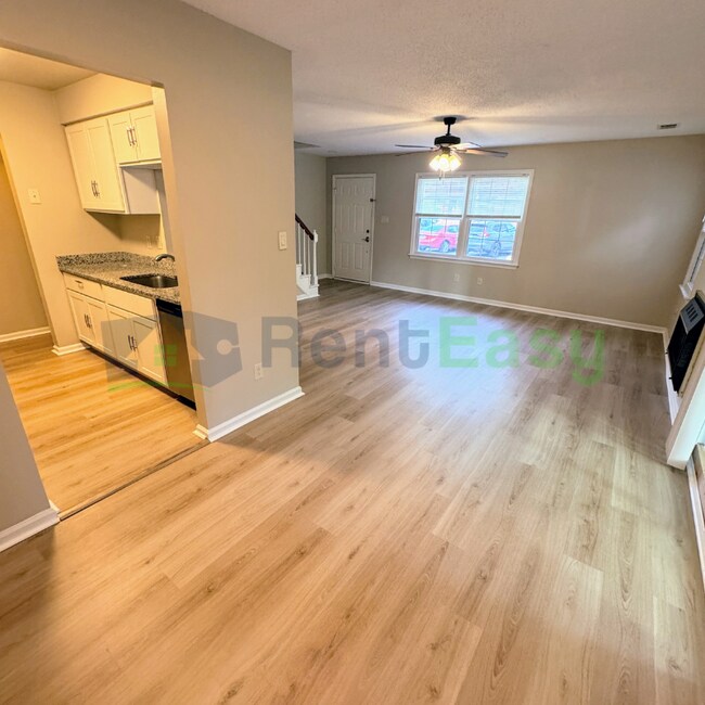 Building Photo - 401 Henley Ct