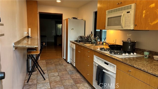 Building Photo - 2117 Colby Ave