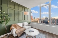 Building Photo - 720 S Wells St