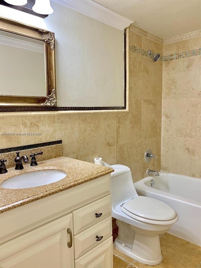 Building Photo - 2 bedroom in Sunny Isles Beach FL 33160