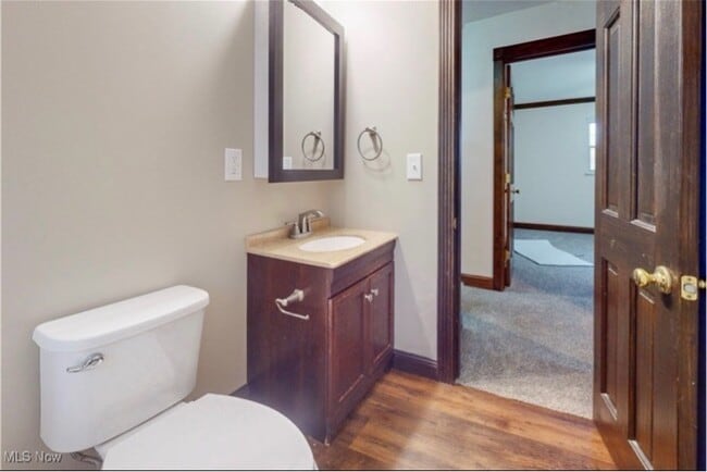 Building Photo - 240 Stardust Dr