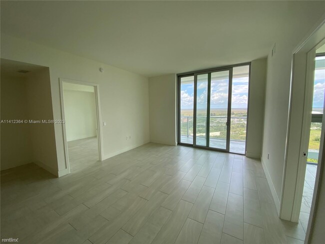 Building Photo - 2 br, 2 bath Condo - 2000 Metropica Way Ap...